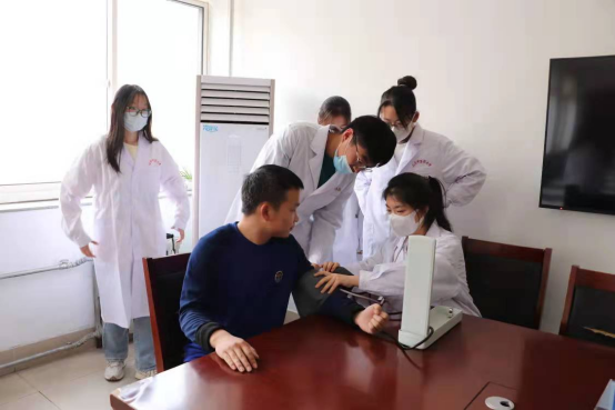 山东省科学养生协会中医药文化推广应用专业委员会 赴长清区消防救援大队开展志愿保健服务(图6)