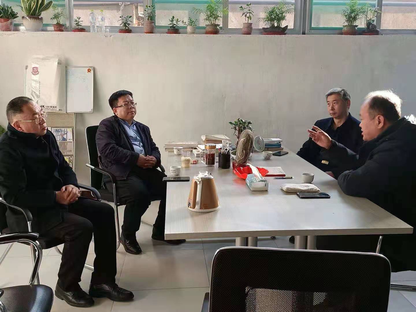 协会副秘书长石永宝到临淄善缘中医馆进行调研(图2) 协会副秘书长石永宝到临淄善缘中医馆进行调研(图2)