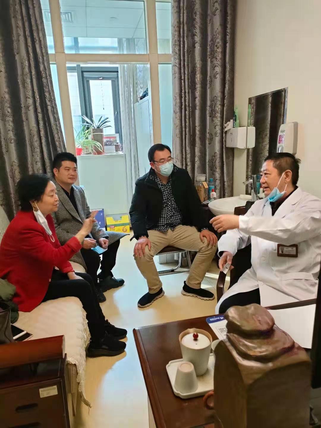 孙伟副会长到山东省立医院睡眠医学科调研(图2) 孙伟副会长到山东省立医院睡眠医学科调研(图2)