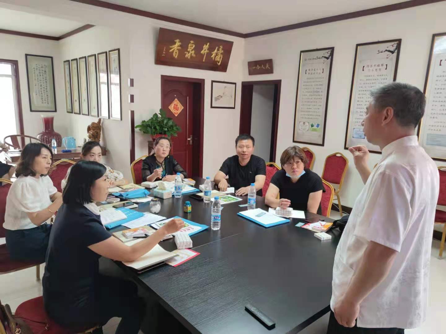 橘源堂郑氏中医流派无痛针灸针法精品研修班在淄博开班(图4) 橘源堂郑氏中医流派无痛针灸针法精品研修班在淄博开班(图4)